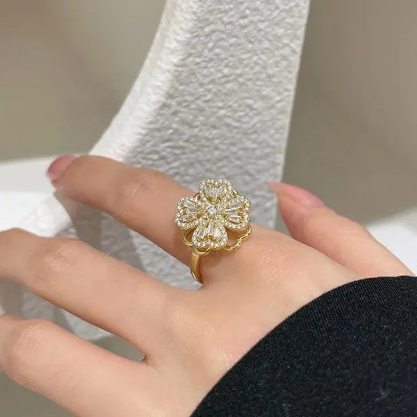 Anillo Trebol Corazon Giratorio