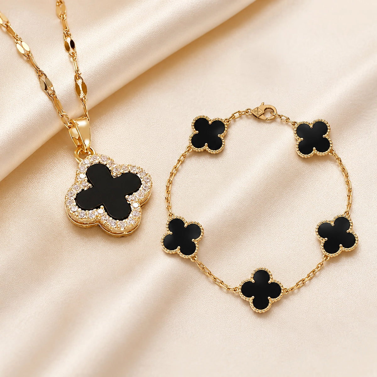 Combo Trébol VC — Collar + Pulsera