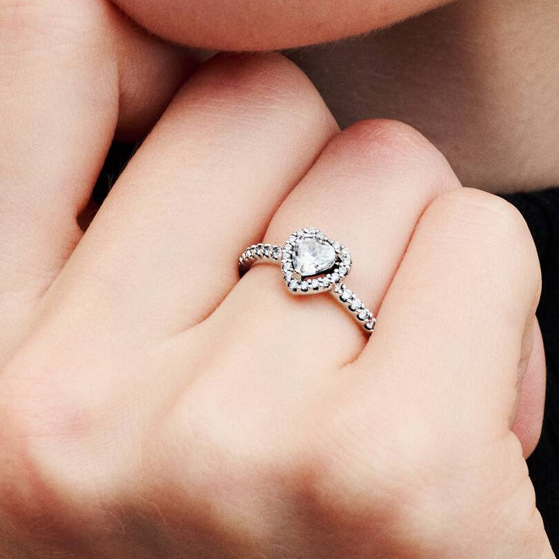 Anillo PANDORA Corazon de Cristal