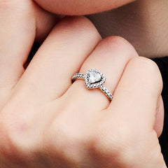 Anillo PANDORA Corazon de Cristal